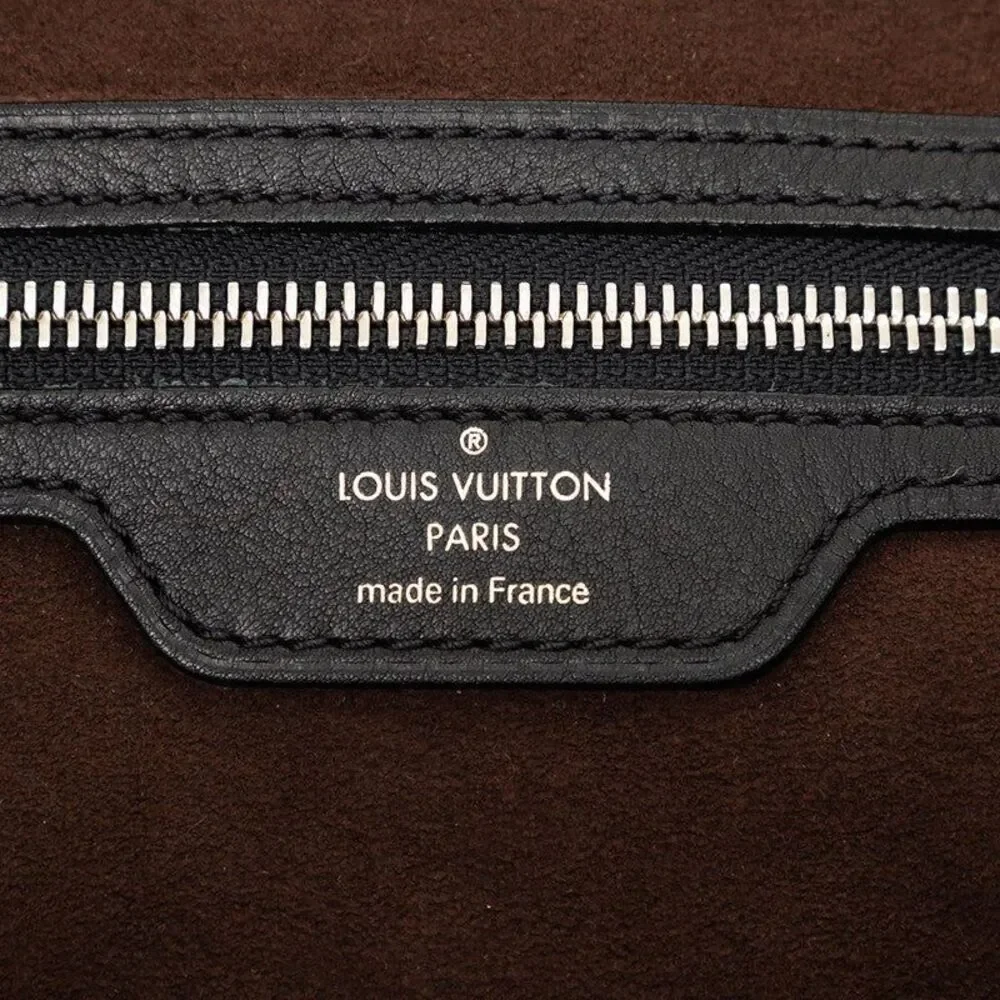 Louis Vuitton delivery duty